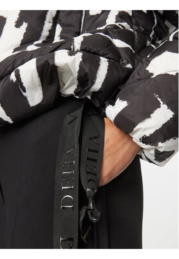 Deha Kurtka puchowa D93840 Czarny Regular Fit. Kolor: czarny. Materiał: syntetyk