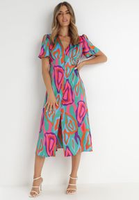Born2be - Zielono-Różowa Sukienka Eudiche. Kolor: zielony. Wzór: aplikacja, nadruk. Sezon: lato. Długość: midi #1