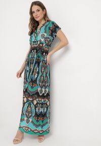 Born2be - Zielona Sukienka Maxi w Stylu Boho z Elastycznej Wiskozy Arnevia. Okazja: na co dzień. Kolor: zielony. Materiał: wiskoza. Typ sukienki: proste. Styl: boho. Długość: maxi #1