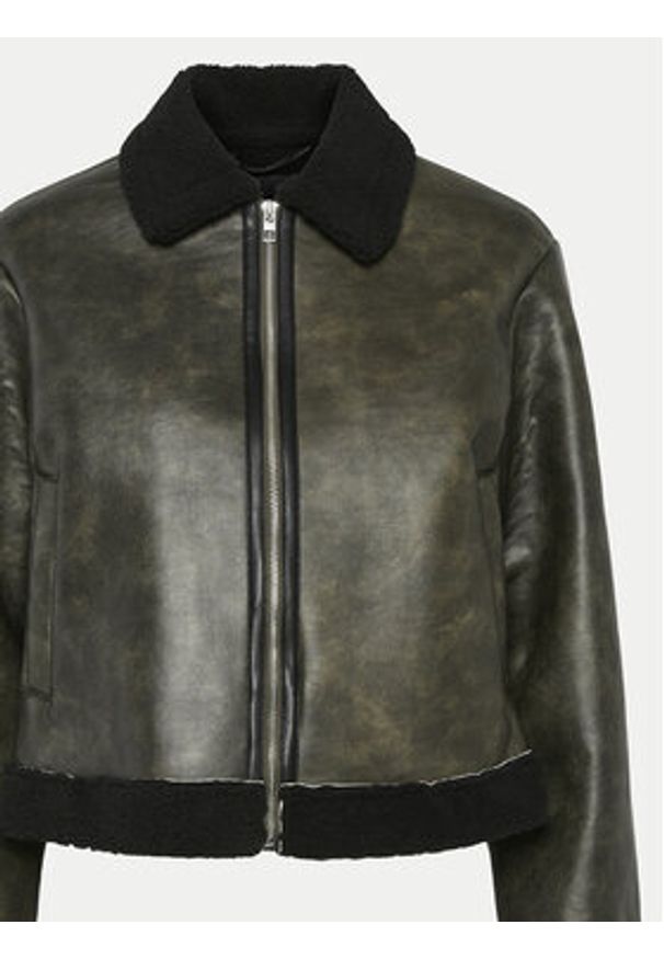 Pieces Kurtka z imitacji skóry Pippi 17154704 Brązowy Regular Fit. Kolor: brązowy. Materiał: skóra