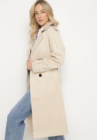 Born2be - Beżowy Długi Płaszcz Trencz o Klasycznym Fasonie z Paskiem Nasde. Okazja: na co dzień. Kolor: beżowy. Materiał: jeans. Długość: długie. Styl: klasyczny #2