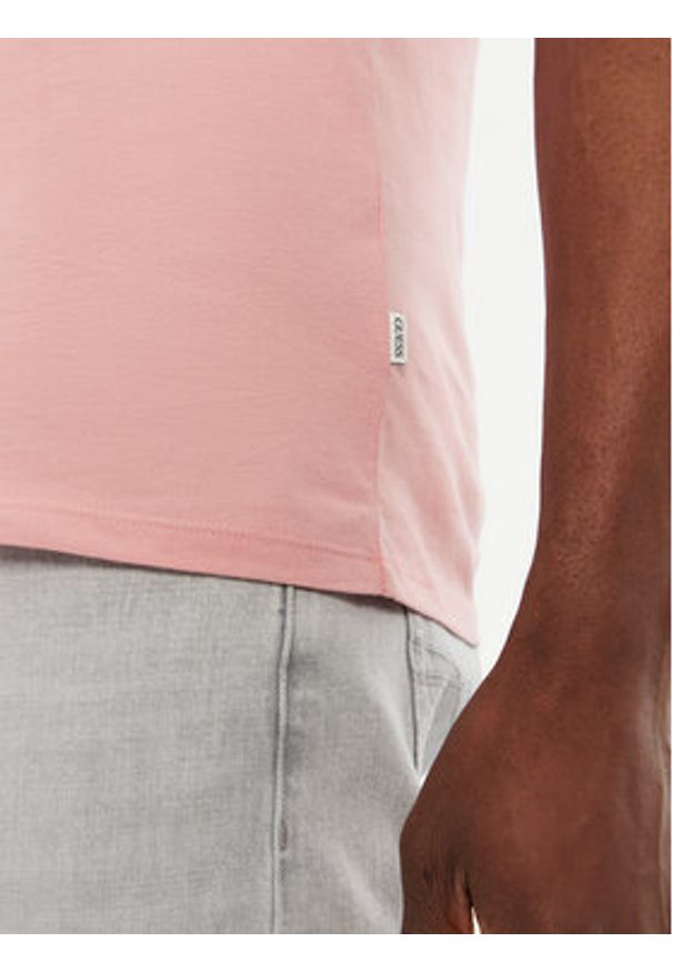 Guess Jeans T-Shirt M4YI55 K8HM0 Różowy Regular Fit. Kolor: różowy. Materiał: bawełna