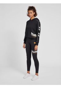 Damska bluza z kapturem crop Hummel LGC Yoko. Typ kołnierza: kaptur. Kolor: czarny. Materiał: dresówka