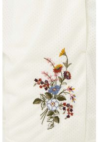 Abercrombie & Fitch szorty męskie kolor beżowy. Kolor: beżowy. Materiał: tkanina, dzianina. Wzór: aplikacja #3