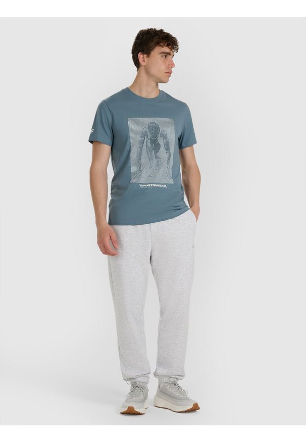 4f - 4F T-shirt regular z nadrukiem męski - granatowy XL. Okazja: na co dzień. Kolor: niebieski. Materiał: bawełna, materiał. Wzór: nadruk. Styl: casual