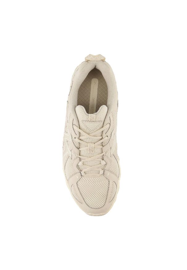 Buty do chodzenia damskie New Balance ML610TBC. Zapięcie: sznurówki. Kolor: beżowy. Materiał: skóra. Szerokość cholewki: normalna. Sport: turystyka piesza