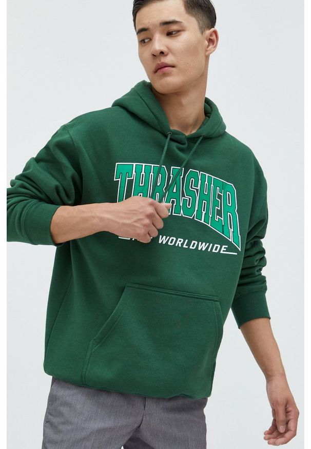 HUF bluza x Trasher męska kolor zielony z kapturem z nadrukiem. Typ kołnierza: kaptur. Kolor: zielony. Wzór: nadruk
