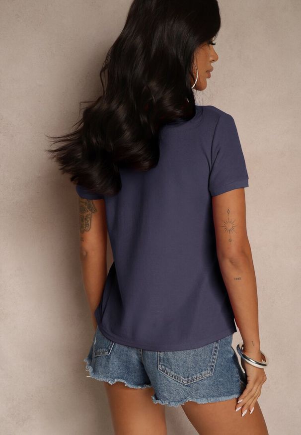Renee - Granatowy Bawełniany T-shirt Typu Polo Arsenllia. Okazja: na co dzień. Typ kołnierza: polo. Kolor: niebieski. Materiał: bawełna. Styl: casual, klasyczny, elegancki