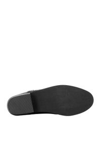 Wittchen - Damskie kowbojki z haftem czarne. Kolor: czarny. Materiał: skóra ekologiczna. Wzór: haft. Obcas: na obcasie. Styl: klasyczny, elegancki. Wysokość obcasa: średni #6