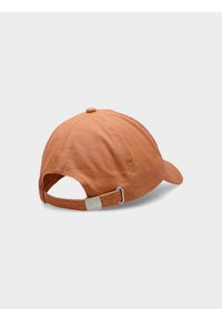 outhorn - Czapka z daszkiem strapback Outhorn - pomarańczowa. Kolor: pomarańczowy. Materiał: tkanina, bawełna. Styl: sportowy, klasyczny