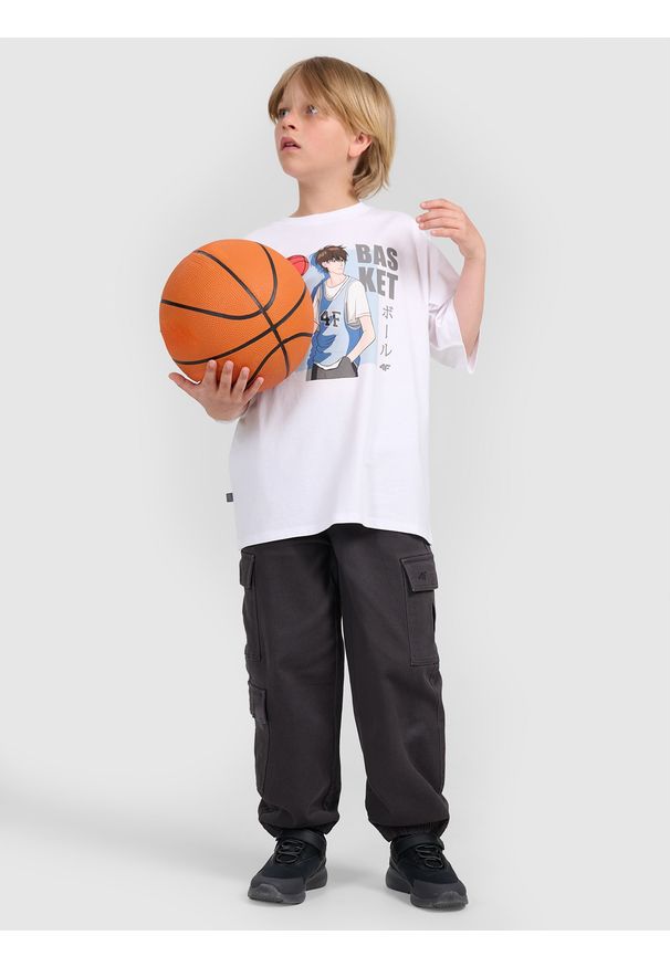4f - 4F T-shirt oversize z nadrukiem chłopięcy - biały 146 (10-11 lat). Okazja: na co dzień. Kolor: biały. Materiał: jersey, bawełna, materiał. Wzór: nadruk. Sezon: lato. Styl: sportowy, klasyczny, casual