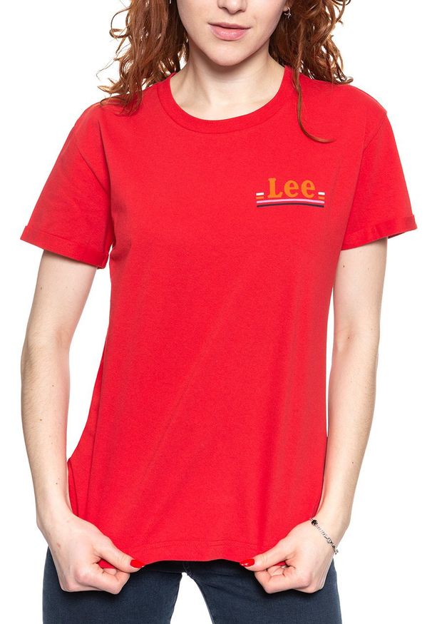 Lee - LEE T SHIRT DAMSKI CHEST LOGO TEE WARP RED L43ZFEKG 112109773. Wzór: nadruk