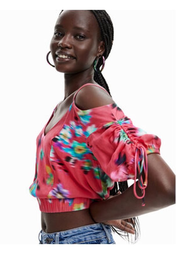 Desigual Bluzka 23SWBW20 Różowy Regular Fit. Kolor: różowy. Materiał: wiskoza