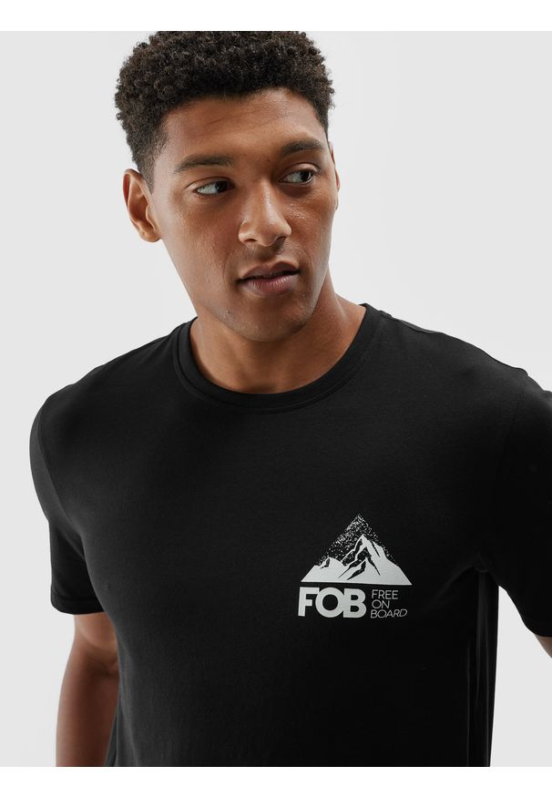 4f - 4F T-shirt regular z nadrukiem męski - czarny 3XL. Okazja: na co dzień. Kolor: czarny. Materiał: bawełna, jersey, dzianina. Wzór: nadruk. Styl: sportowy, klasyczny, casual