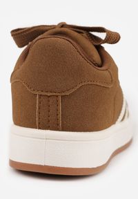 Born2be - Brązowe Sneakersy z Ozdobnymi Paskami Doloreth. Okazja: na co dzień. Zapięcie: pasek. Kolor: brązowy. Materiał: jeans #8