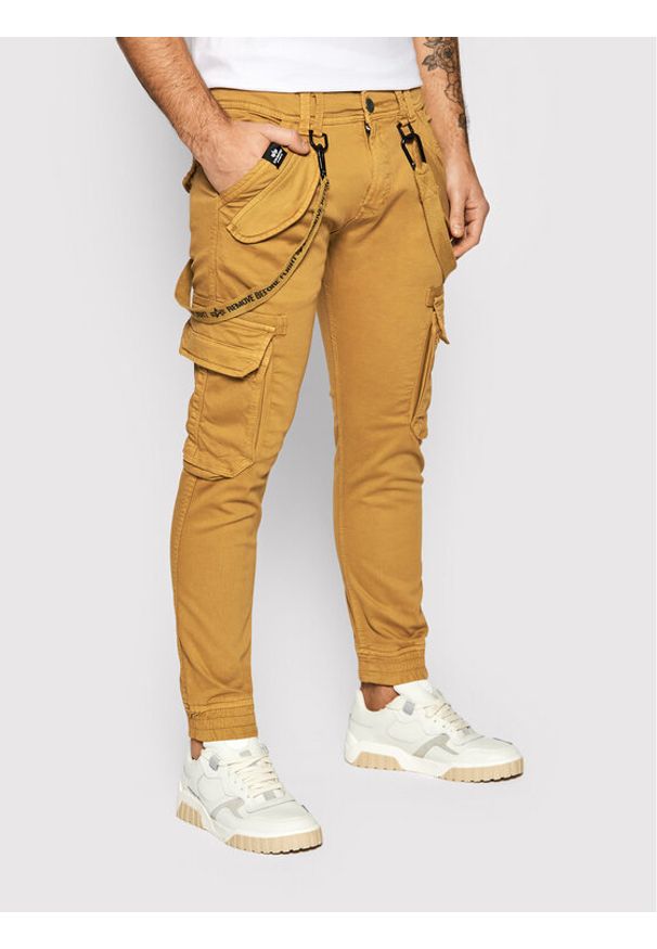 Alpha Industries Spodnie materiałowe Utility 128202 Brązowy Slim Fit. Kolor: brązowy. Materiał: bawełna, materiał