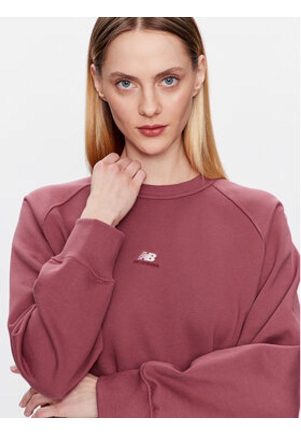 New Balance Bluza WT31500 Bordowy Oversize. Kolor: czerwony. Materiał: bawełna