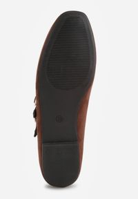 Born2be - Brązowe Balerinki VICES z Imitacji Zamszu z Podwójnym Paskiem z Klamerką Nattosia. Okazja: na co dzień. Zapięcie: pasek. Kolor: brązowy. Materiał: zamsz. Sezon: lato. Styl: casual, elegancki #8