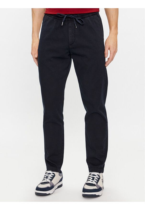 TOMMY HILFIGER - Tommy Hilfiger Chinosy Chelsea MW0MW33918 Granatowy Slim Fit. Kolor: niebieski. Materiał: bawełna