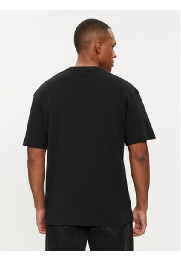 Calvin Klein T-Shirt Nano Logo K10K112487 Czarny Regular Fit. Kolor: czarny. Materiał: bawełna