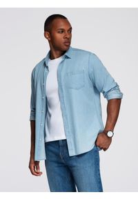 Ombre Clothing - Jeansowa męska koszula z haftowaną kieszonką – jasnoniebieska V1 - Rozmiar: XXL. Kolor: niebieski. Materiał: jeans. Wzór: haft. Styl: elegancki