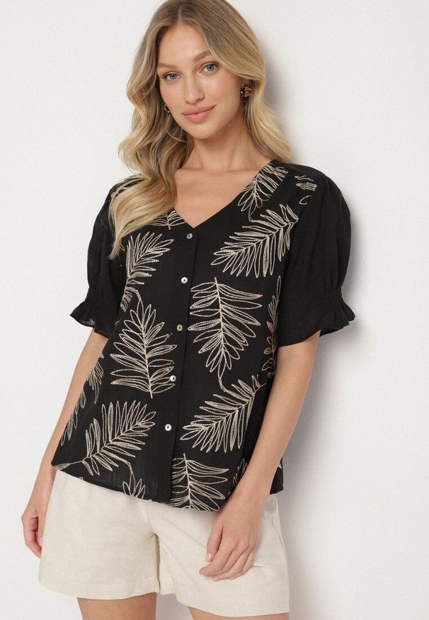 Born2be - Czarna Bawełniana Koszula Zapinana na Guziki z Haftem i Przeszyciami Ozdobną Nicią Varavia. Kolor: czarny. Materiał: bawełna. Wzór: haft