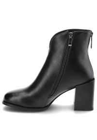 Czarne Botki Filippo Eleganckie Buty Na Obcasie. Okazja: na spacer. Wysokość cholewki: za kostkę. Kolor: czarny. Materiał: skóra ekologiczna, futro, syntetyk. Szerokość cholewki: normalna. Obcas: na obcasie. Styl: elegancki. Wysokość obcasa: średni #4