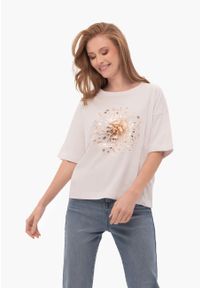 Volcano - Koszulka z dmuchawcem, Comfort Fit, T-SHELI. Okazja: na co dzień. Kolekcja: plus size. Kolor: biały. Materiał: prążkowany, materiał, bawełna, jeans, elastan. Długość: krótkie. Wzór: nadruk. Styl: klasyczny, casual