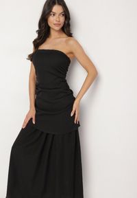 Born2be - Czarna Koktajlowa Sukienka Typu Bandeau z Marszczeniem Izelessa. Okazja: na imprezę. Kolor: czarny. Styl: wizytowy #7