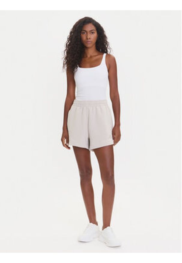 Adidas - adidas Szorty sportowe ALL SZN Soft Lux JV9877 Beżowy Loose Fit. Kolor: beżowy. Materiał: syntetyk