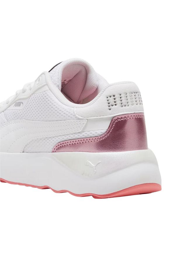 Puma - Kobiety/Panie Runtamed GirlPower Platform Trainers. Kolor: biały. Obcas: na platformie. Styl: sportowy