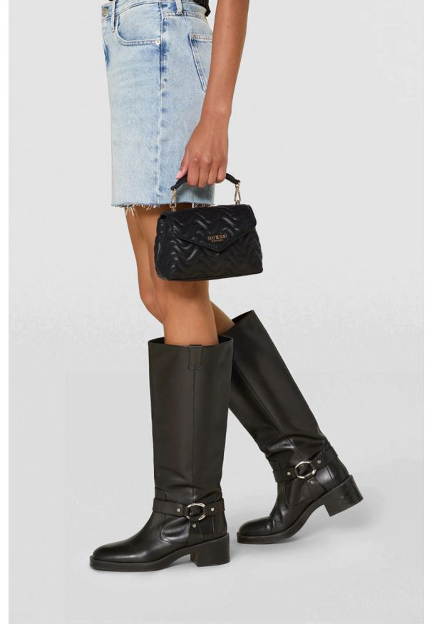 Guess - GUESS Czarna pikowana torebka damska Mini. Kolor: czarny. Materiał: pikowane. Styl: elegancki, casual. Rodzaj torebki: na ramię
