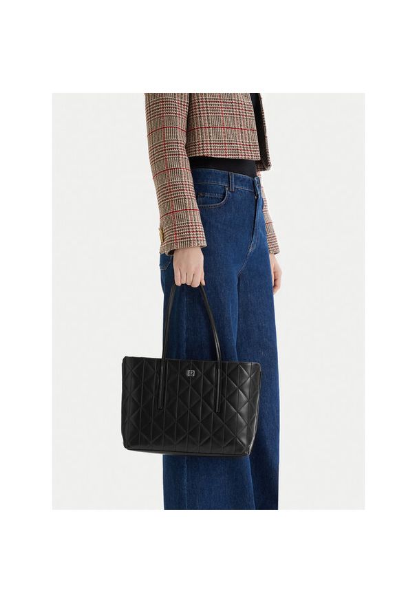 Torebka Calvin Klein. Kolor: czarny