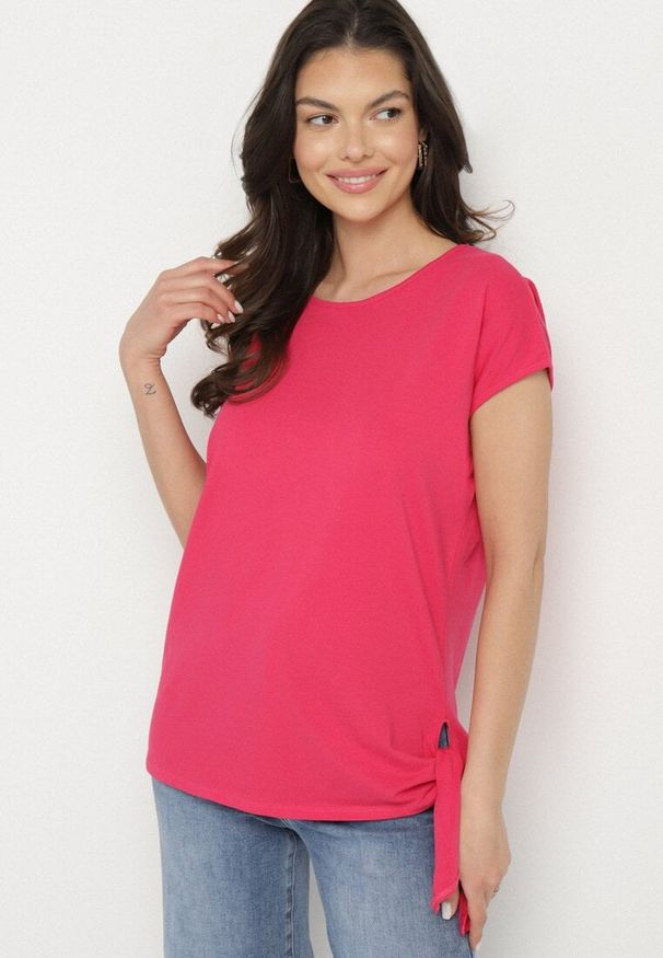 Born2be - Różowy Bawełniany T-shirt z Wiązaniem Falmio. Okazja: na co dzień. Kolor: różowy. Materiał: bawełna. Styl: elegancki, casual, klasyczny