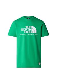 Koszulka The North Face Berkeley California 0A87U5PO81 - zielona. Kolor: zielony. Materiał: bawełna. Długość rękawa: krótki rękaw. Długość: krótkie. Wzór: nadruk