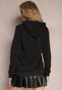 Renee - Czarna Bluza Wykończona Polarem z Nadrukiem i Kapturem Nimba. Kolor: czarny. Materiał: polar. Wzór: nadruk #5