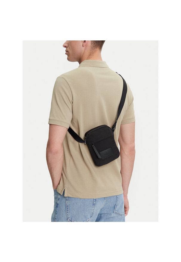 Saszetka Calvin Klein Jeans. Kolor: czarny. Materiał: nylon