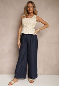 Renee - Granatowe Spodnie Typu Palazzo High Waist o Szerokim Kroju Arathira. Okazja: na co dzień, na imprezę. Stan: podwyższony. Kolor: niebieski. Materiał: jedwab. Długość: długie. Styl: elegancki, casual #4
