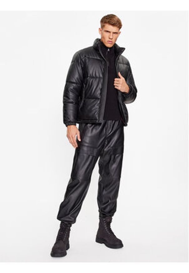 Hugo Spodnie z imitacji skóry Ganno 234 50501246 Czarny Regular Fit. Kolor: czarny. Materiał: skóra