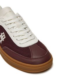 TOMMY HILFIGER - Tommy Hilfiger Sneakersy Heritage Sneaker Perf FW0FW08380 Bordowy. Kolor: czerwony. Materiał: zamsz, skóra