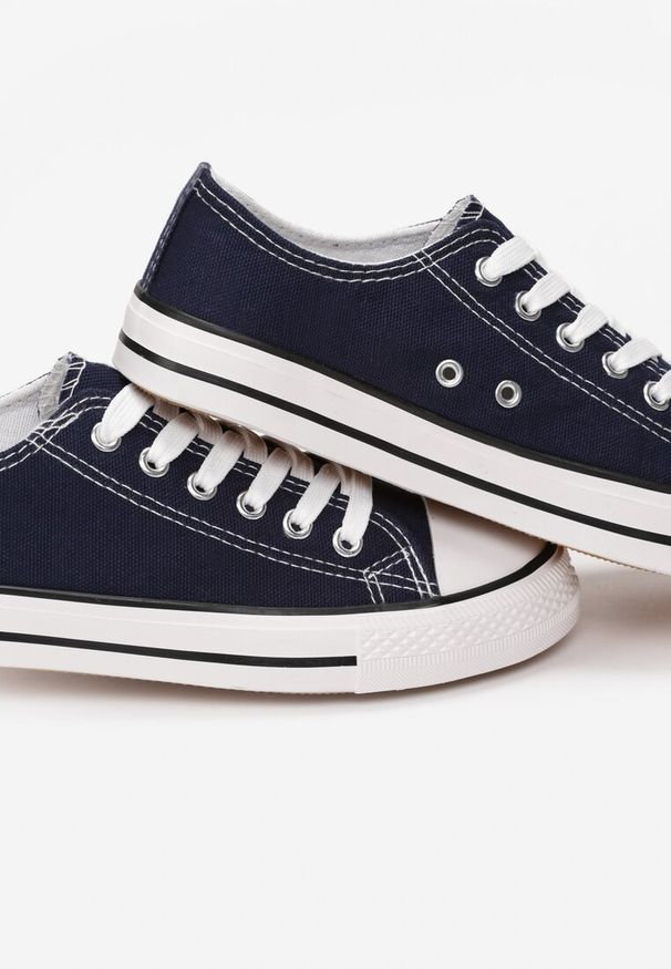 Renee - Granatowe Trampki Lakellet. Okazja: na co dzień. Wysokość cholewki: przed kostkę. Kolor: niebieski. Materiał: guma, jeans, materiał. Szerokość cholewki: normalna. Styl: klasyczny, casual
