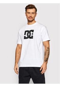 DC T-Shirt Star ADYZT04985 Biały Classic Fit. Kolor: biały. Materiał: bawełna