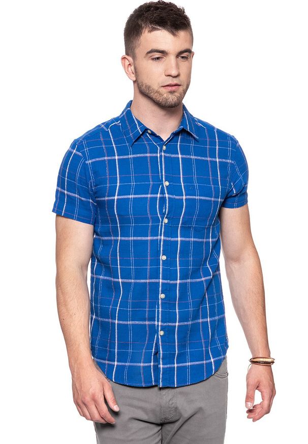 Wrangler - KOSZULA WRANGLER SS 1PKT SHIRT TURKISH SEA W5860B886 112129498. Materiał: materiał. Długość rękawa: krótki rękaw. Długość: krótkie. Wzór: kratka
