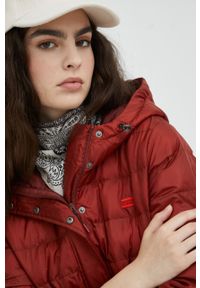 Levi's® - Levi's kurtka damska kolor bordowy przejściowa. Okazja: na spotkanie biznesowe, na co dzień. Kolor: czerwony. Materiał: puch. Styl: biznesowy, casual #3