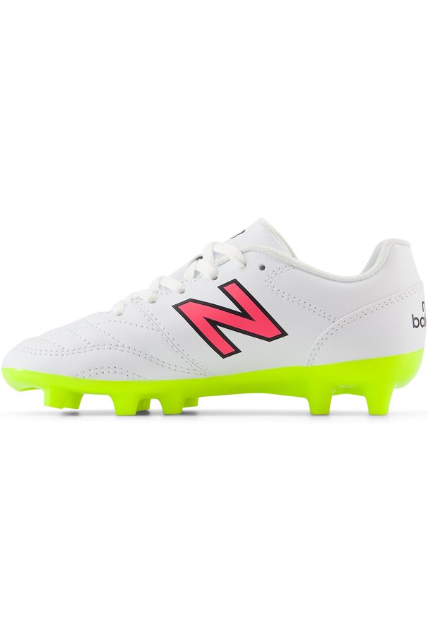 Korki dziecięce New Balance 442 ACADEMY JNR FG V2 JS43FWH2 – białe. Kolor: biały. Materiał: syntetyk, materiał. Szerokość cholewki: normalna. Sport: piłka nożna