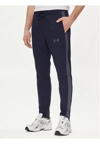 Under Armour Dres Ua Knit Track Suit 1357139-410 Granatowy Fitted Fit. Kolor: niebieski. Materiał: syntetyk #3