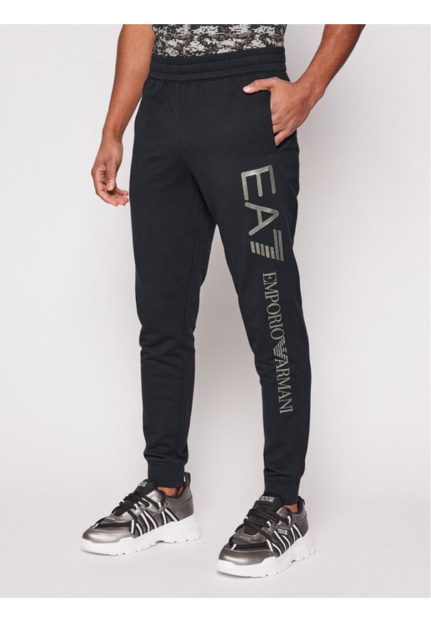 EA7 Emporio Armani Spodnie dresowe 8NPPC3 PJ05Z 0579 Granatowy Slim Fit. Kolor: niebieski. Materiał: bawełna