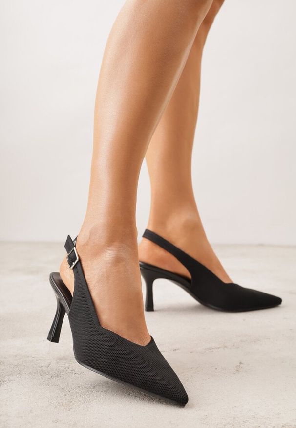 Renee - Czarne Plecione Sandały na Szpilce Savapheme. Zapięcie: sprzączka. Kolor: czarny. Obcas: na szpilce. Styl: elegancki, klasyczny