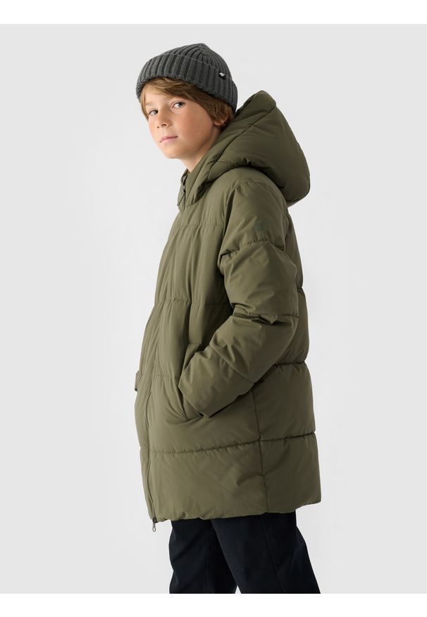 4f - 4F Płaszcz puchowy z wypełnieniem syntetycznym chłopięcy - khaki 134 (8-9 lat). Okazja: na co dzień. Typ kołnierza: kaptur. Kolor: oliwkowy, wielokolorowy, brązowy. Materiał: syntetyk, puch. Długość: do kolan. Wzór: gładki. Sezon: lato. Styl: klasyczny, casual, sportowy