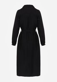 Renee - Czarna Sukienka z Wiskozą o Koszulowym Kroju z Wiązanym Paskiem Rissanni. Kolor: czarny. Materiał: wiskoza. Typ sukienki: koszulowe. Styl: elegancki, klasyczny #5